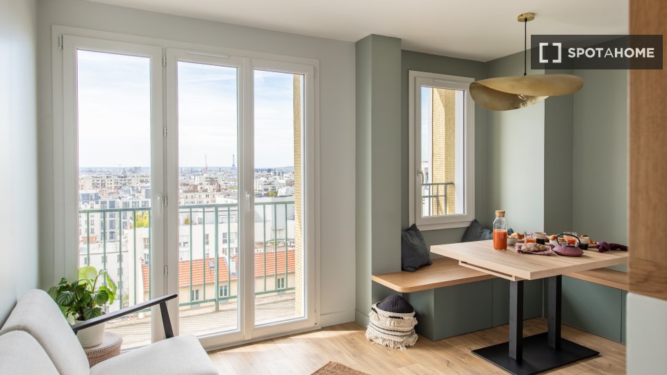 Double room Paris, 3 beds, 61m² — photo 5