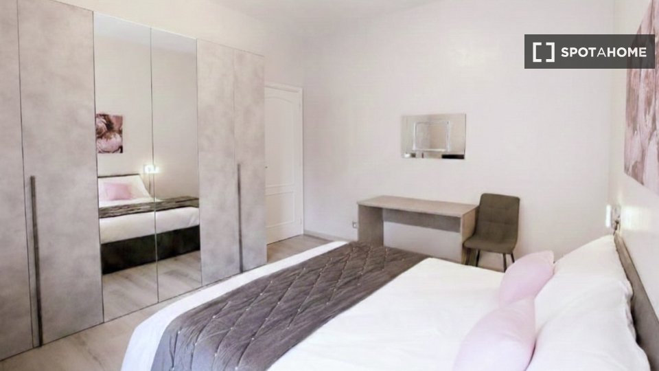 Double room Rome, 4 beds — photo 20