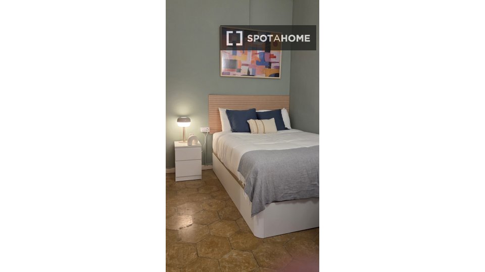 Double room Barcelona, 10 beds, 210m² — photo 6