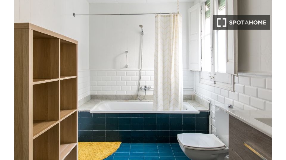 Double room Barcelona, 7 beds, 200m² — photo 6