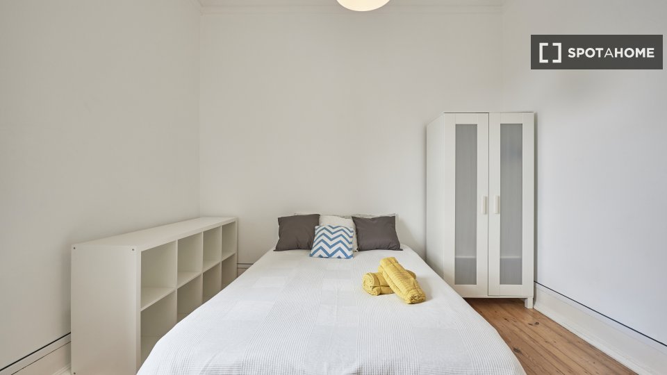Double room Lisbon, 7 beds, 110m² — photo 26