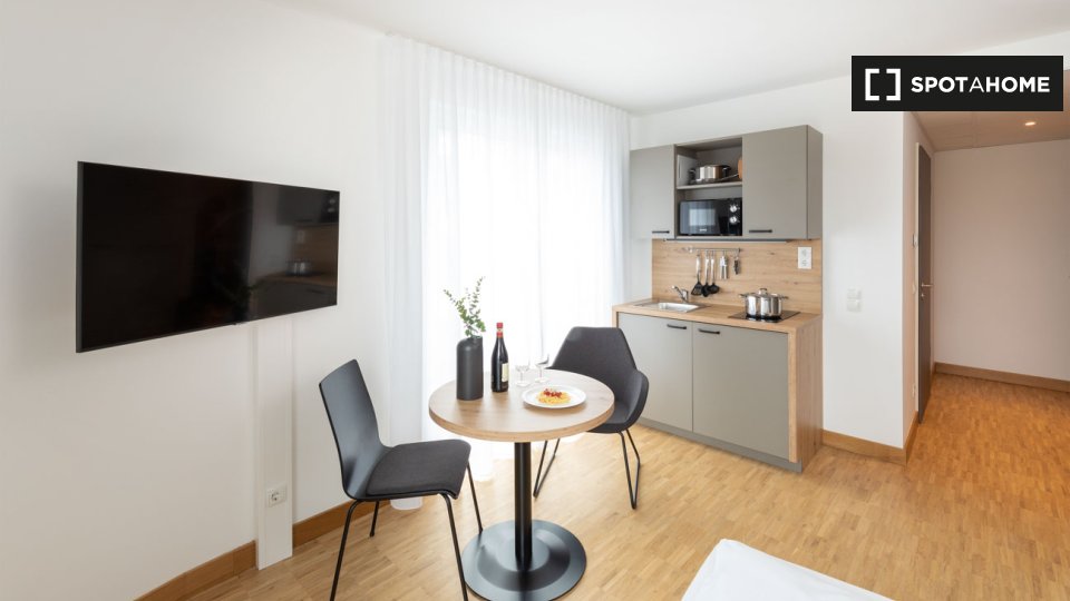 Apartment Stuttgart, 1 bed, 20m² — photo 5