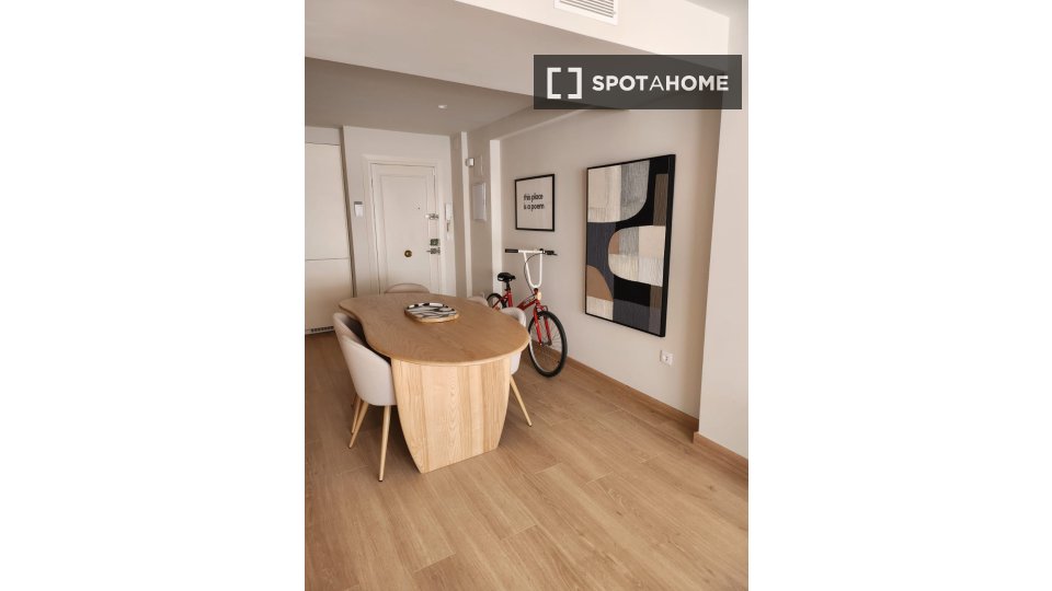 Apartment Valencia, 3 beds, 60m² — photo 7
