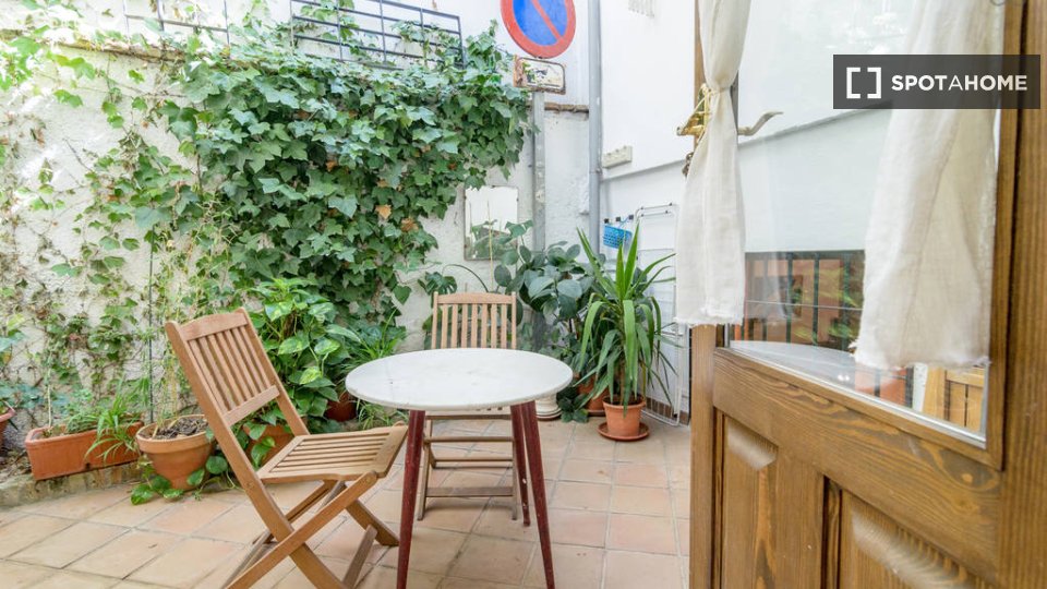 Apartment Granada, 2 beds, 48m² — photo 4