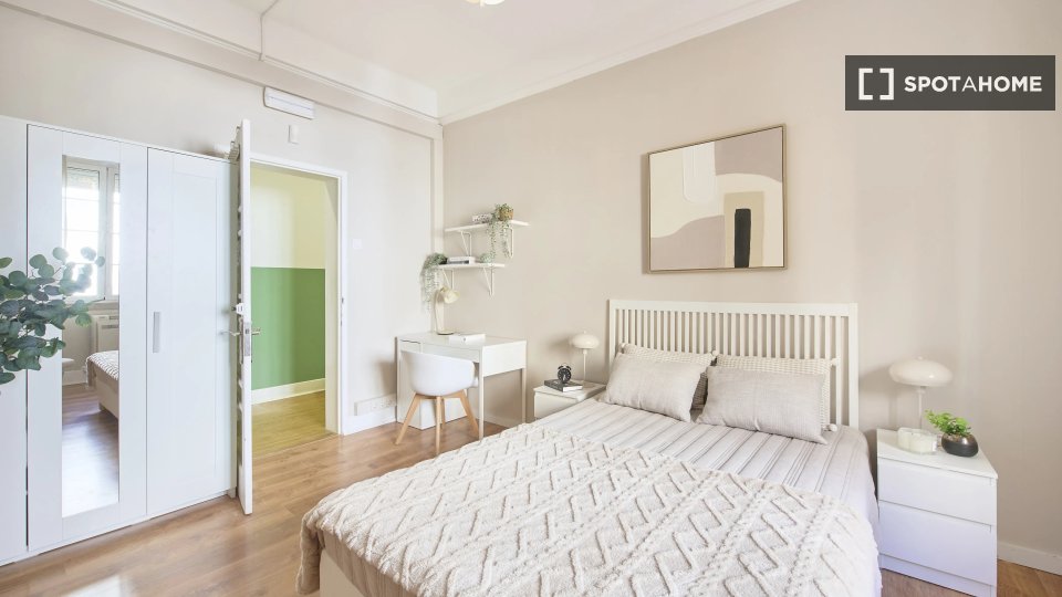 Double room Lisbon, 9 beds — photo 2