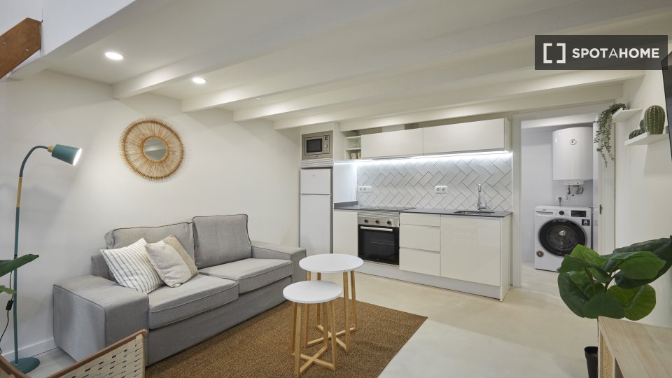 Apartment Barcelona, 2 beds — photo 4