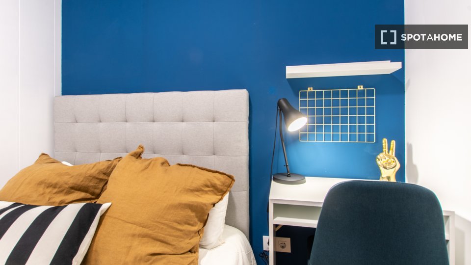 Double room Madrid, 10 beds — photo 8