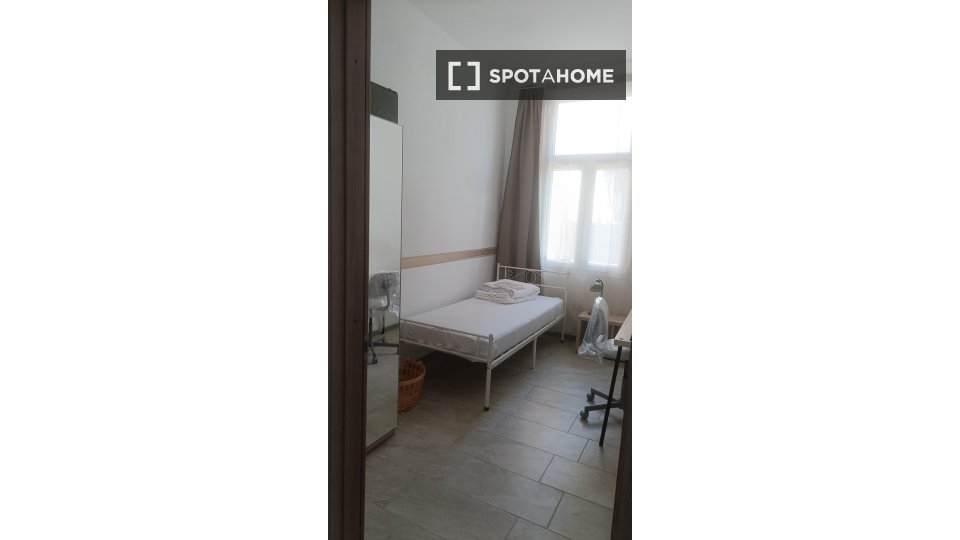 Double room Milan, 4 beds, 120m² — photo 16