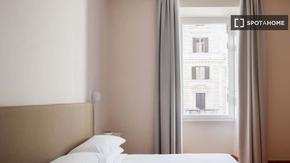 Apartment Rome, 1 bed, 77m² — photo 13