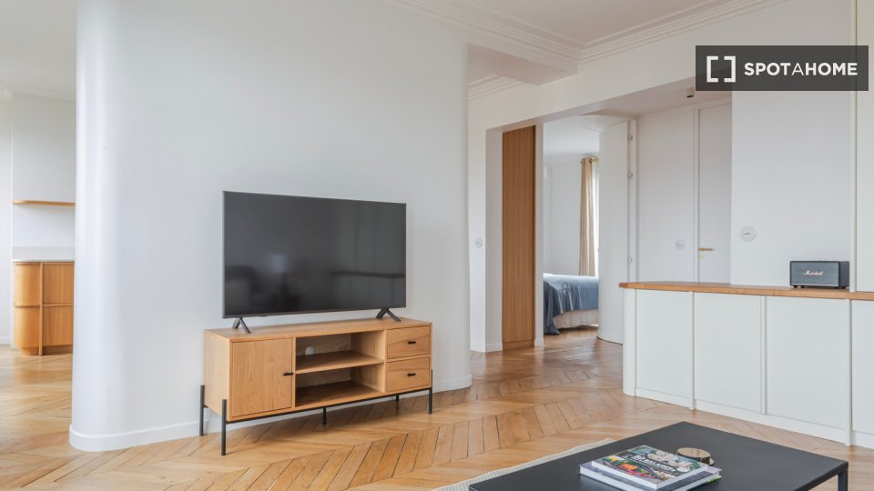 Apartment Paris, 1 bed, 55m² — photo 2