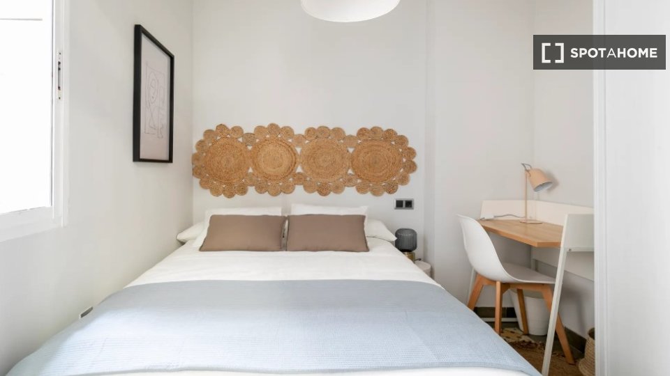 Double room Alicante, 4 beds — photo 13