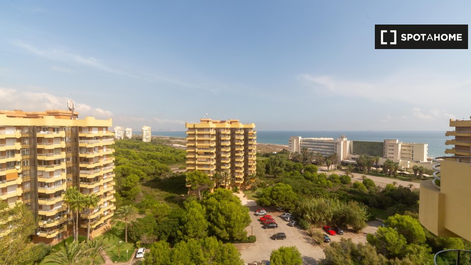 Apartment Valencia, 4 beds, 90m² — photo 8