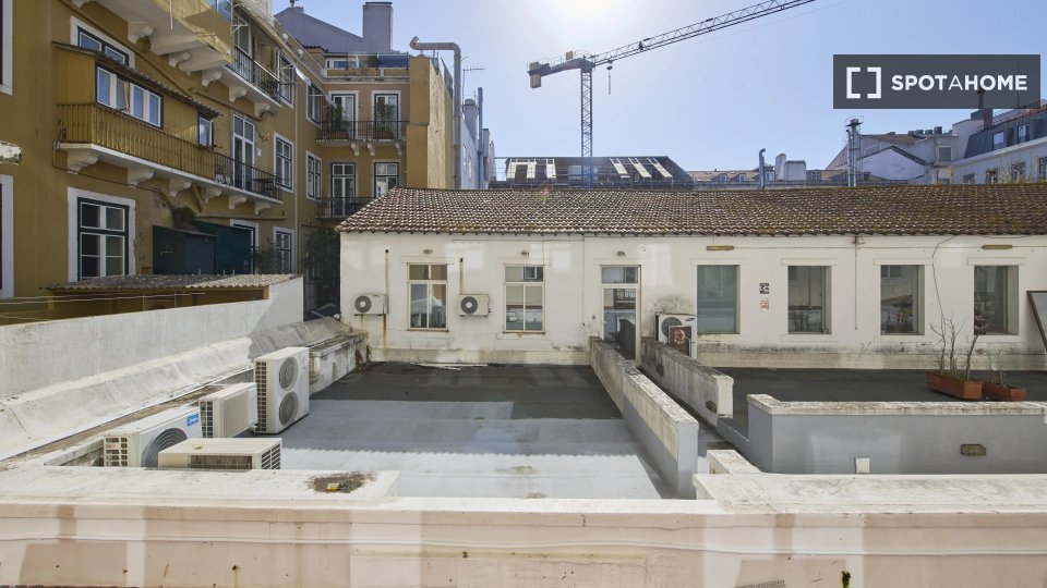 Double room Lisbon, 8 beds — photo 14