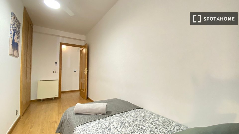 Double room Madrid, 4 beds — photo 4