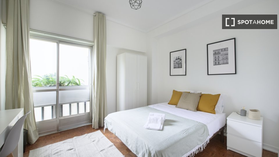 Double room Lisbon, 7 beds — photo 13