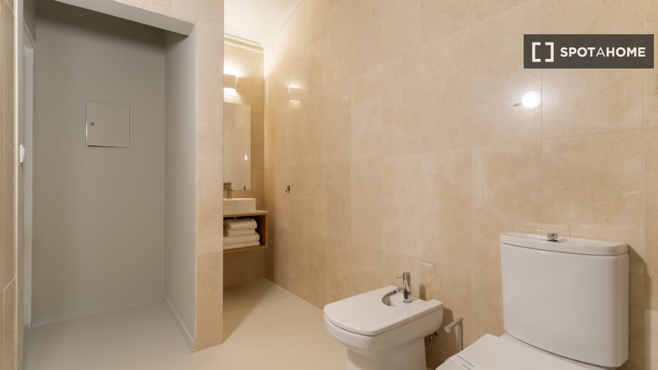 Apartment mono Lisbon, 50m² — photo 3