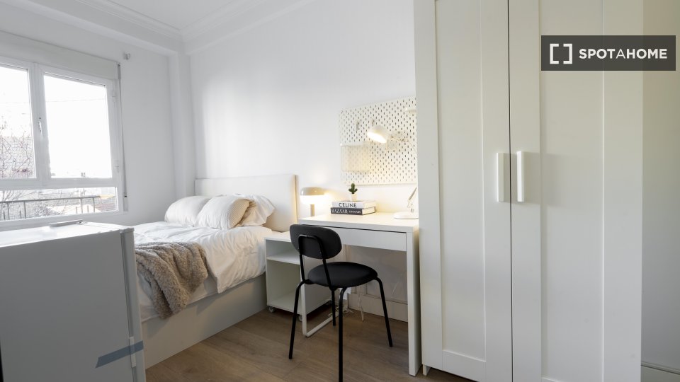 Double room Madrid, 7 beds — photo 7