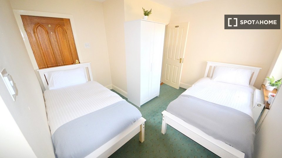 Double room Dublin, 14 beds — photo 10