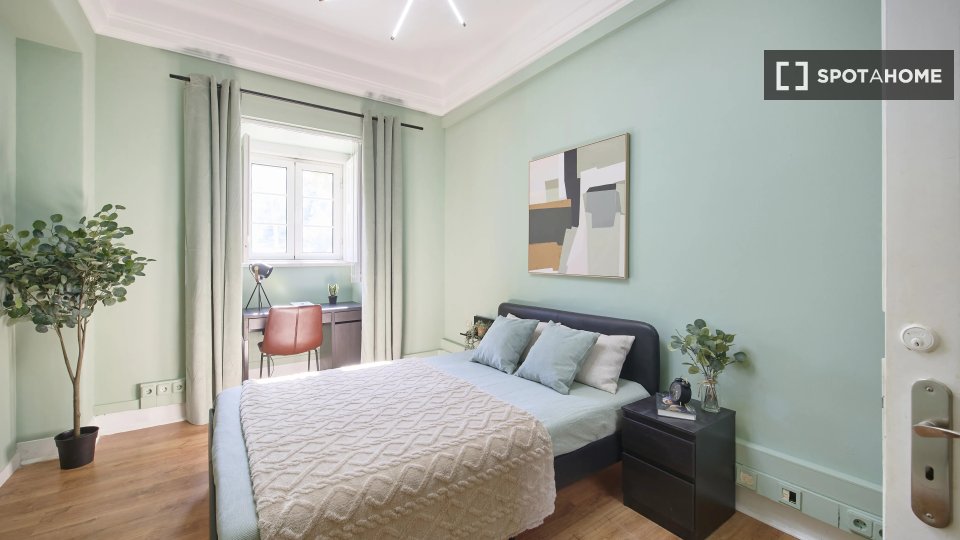 Double room Lisbon, 9 beds — photo 1