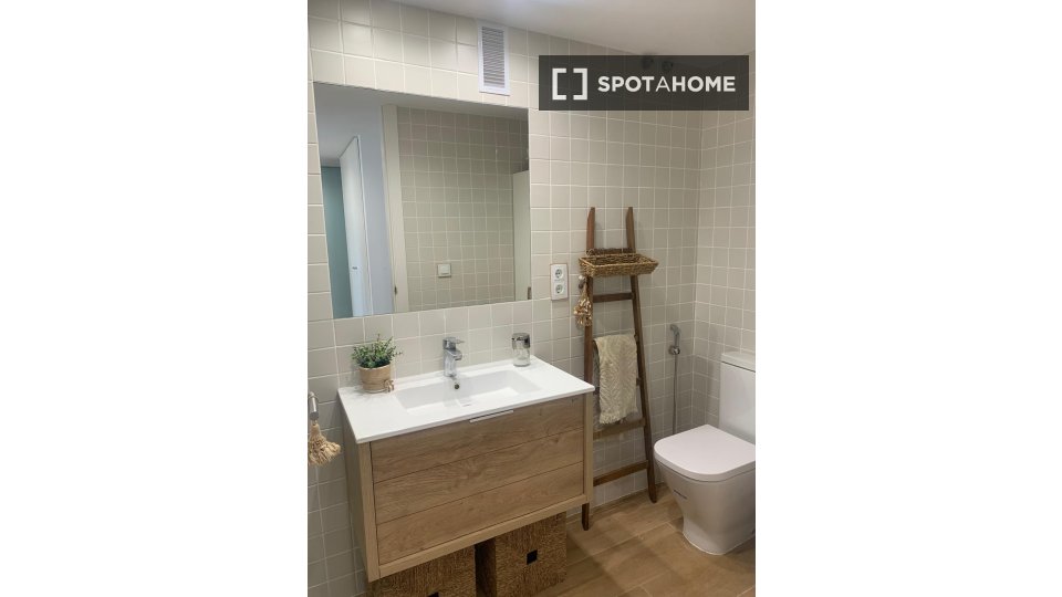 Apartment Valencia, 3 beds, 75m² — photo 4