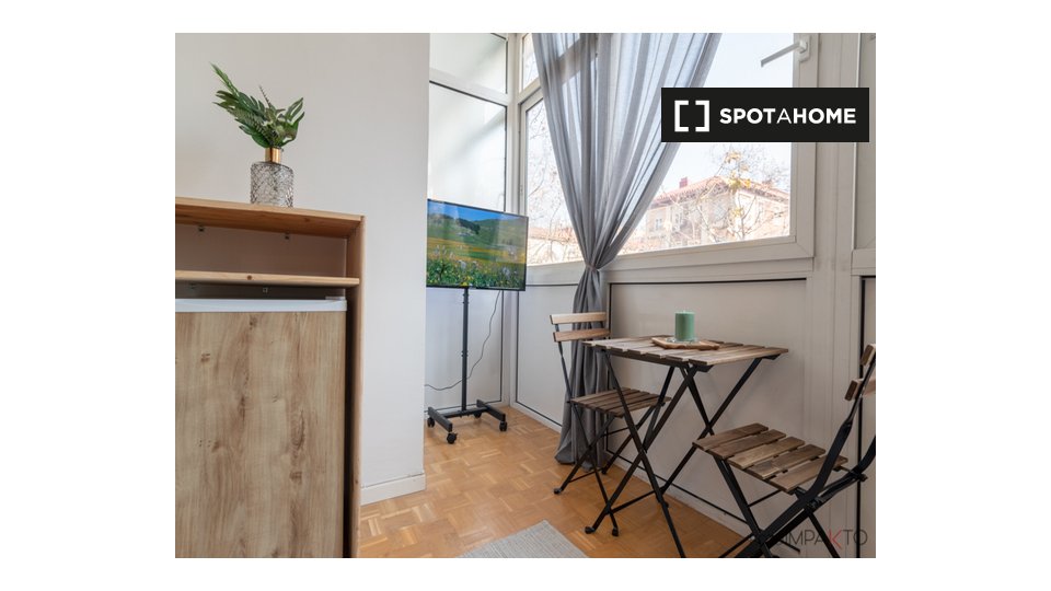 Double room Madrid, 6 beds, 207m² — photo 17