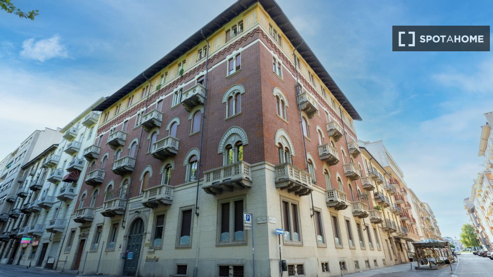 Double room Turin, 2 beds, 90m² — photo 6