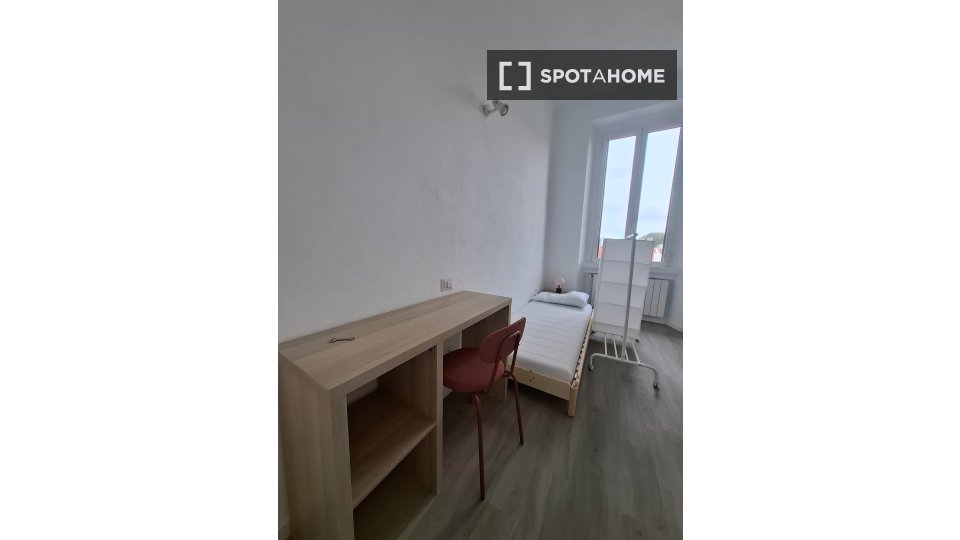 Double room Milan, 3 beds, 70m² — photo 7