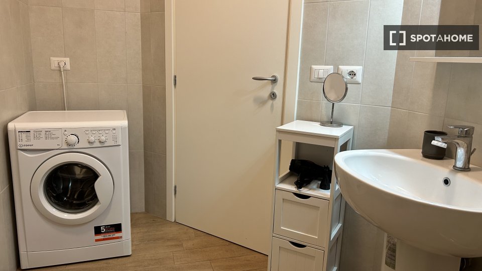 Apartment Milan, 1 bed, 53m² — photo 5