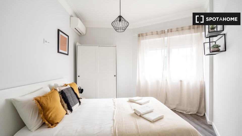 Apartment Lisbon, 2 beds — photo 8
