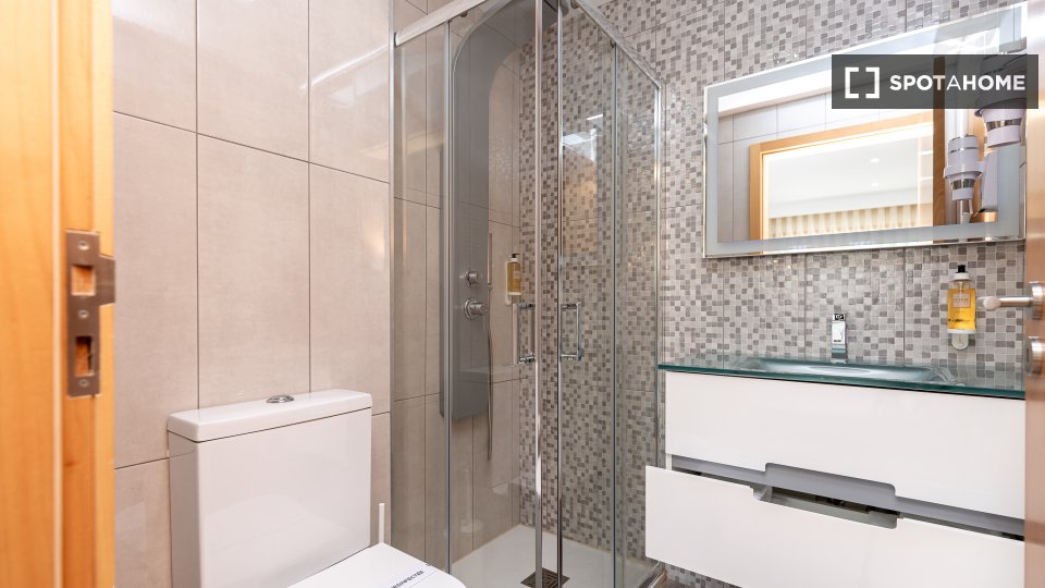 Apartment Porto, 2 beds, 119m² — photo 10