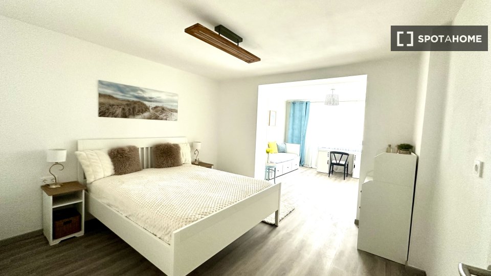 Double room Ljubljana, 3 beds, 90m² — photo 14