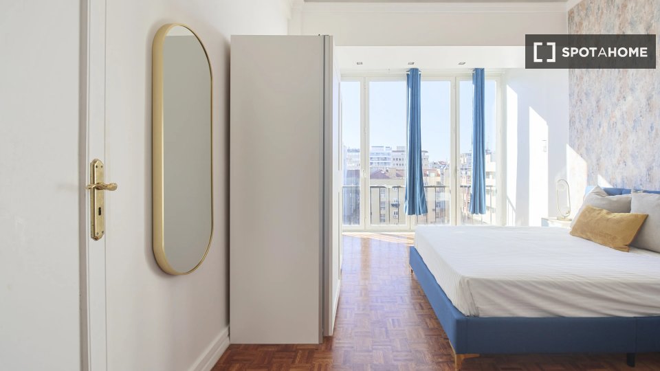 Double room Lisbon, 7 beds — photo 11