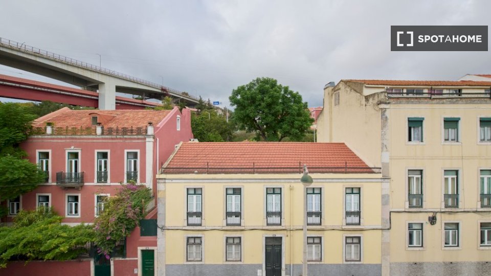 Double room Lisbon, 7 beds — photo 8