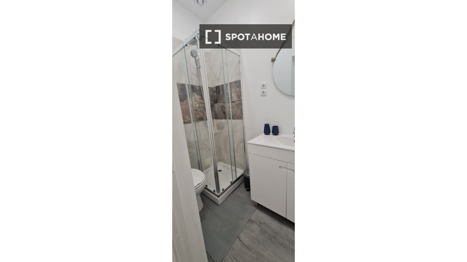 Apartment Lisbon, 2 beds, 50m² — photo 10