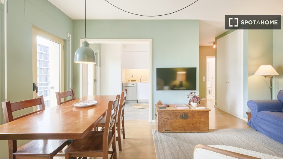 Apartment Lisbon, 2 beds, 70m² — photo 13