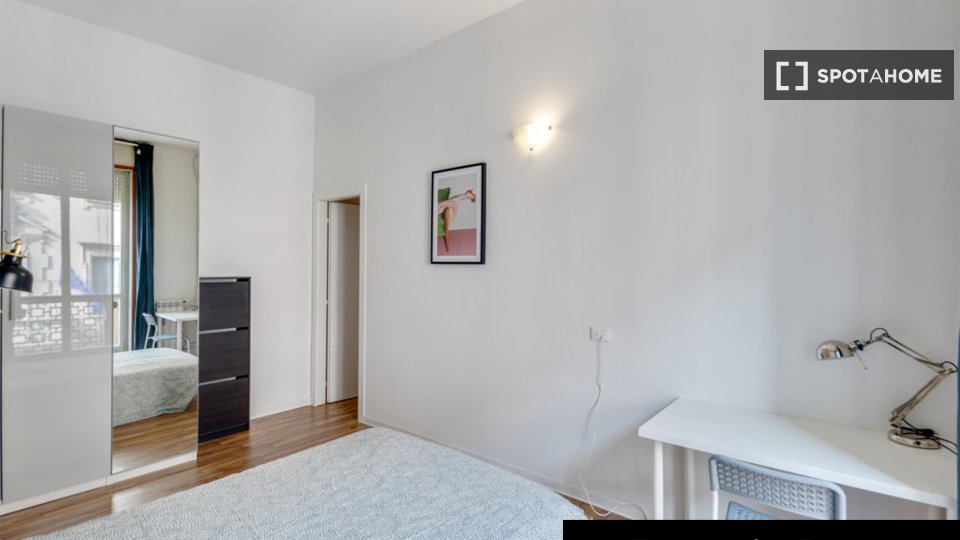 Double room Milan, 4 beds, 101m² — photo 2