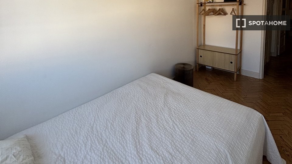 Double room Lisbon, 2 beds, 60m² — photo 44