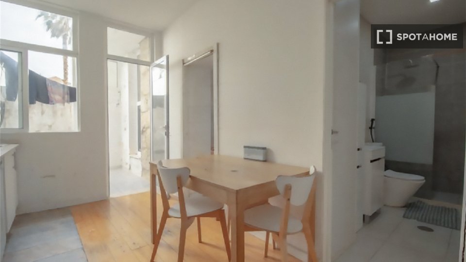 Apartment Porto, 2 beds, 74m² — photo 3