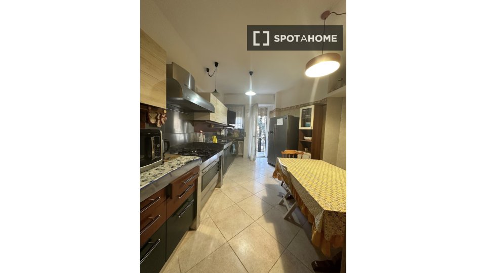 Double room Milan, 4 beds — photo 7