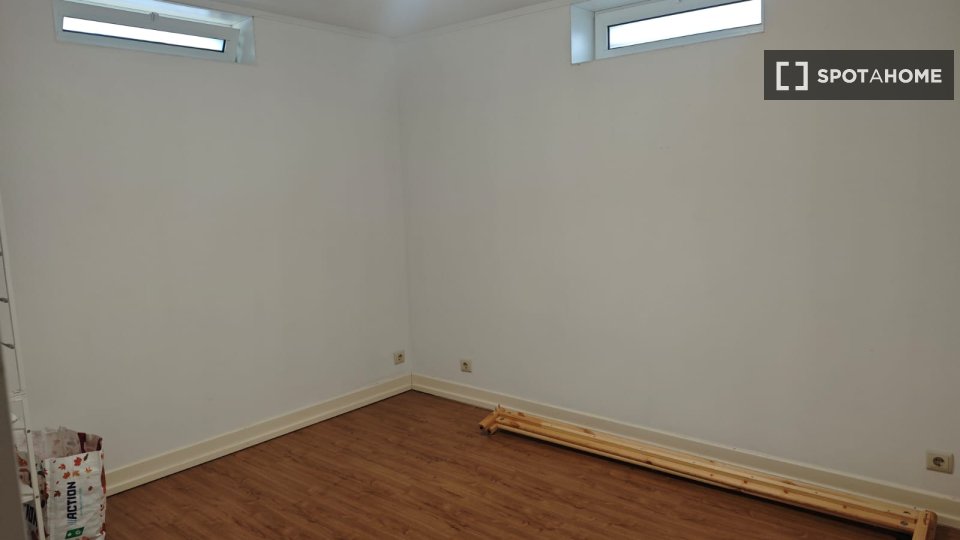 Apartment Porto, 4 beds, 120m² — photo 10