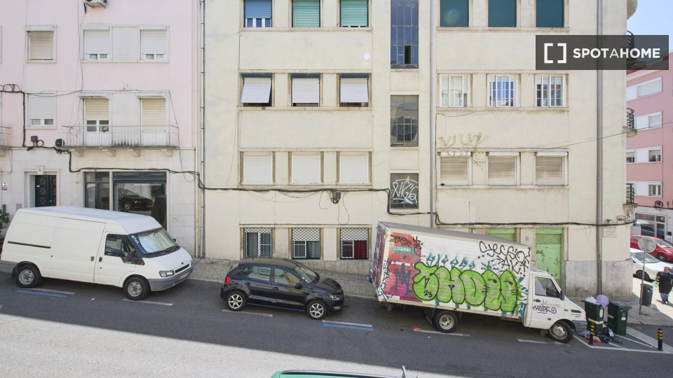 Double room Lisbon, 4 beds — photo 5