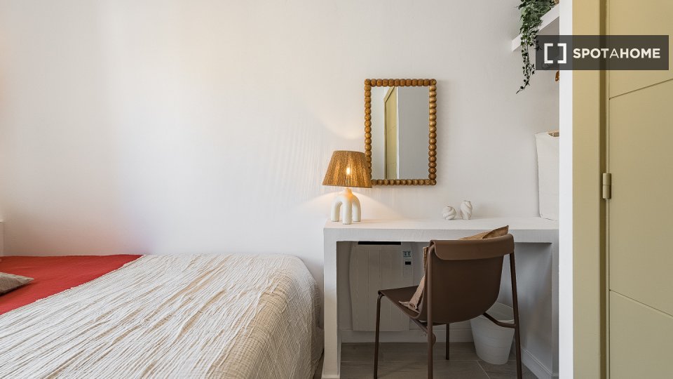 Double room Barcelona, 4 beds, 70m² — photo 44