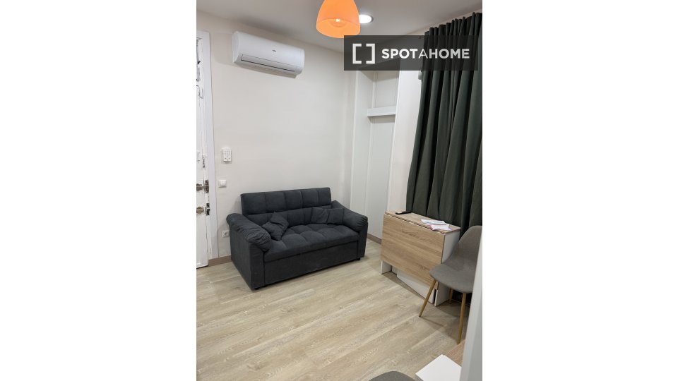Apartamento de 1 dormitorio en alquiler en Delicias, Madrid.