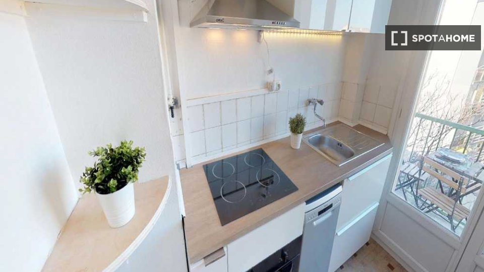 Double room Montpellier, 4 beds, 60m² — photo 18