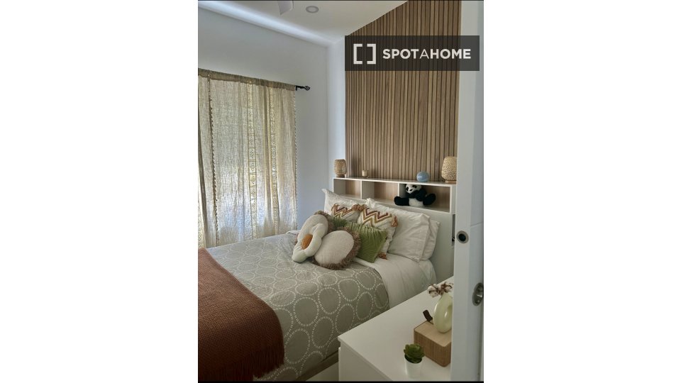 Double room Madrid, 2 beds, 70m² — photo 3