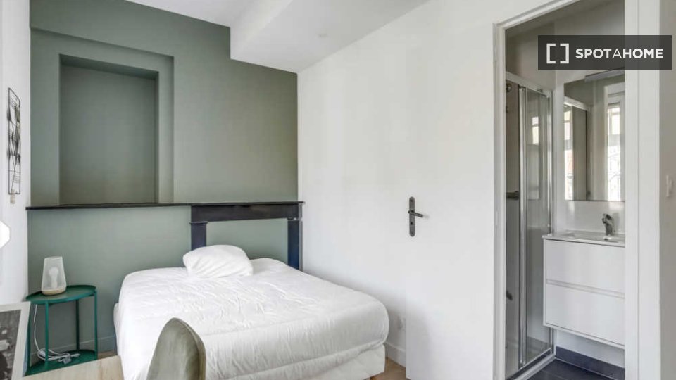 Double room Lille, 15 beds, 260m² — photo 12