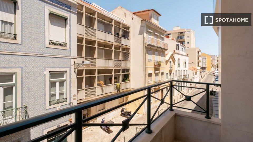Apartment Lisbon, 1 bed — photo 15