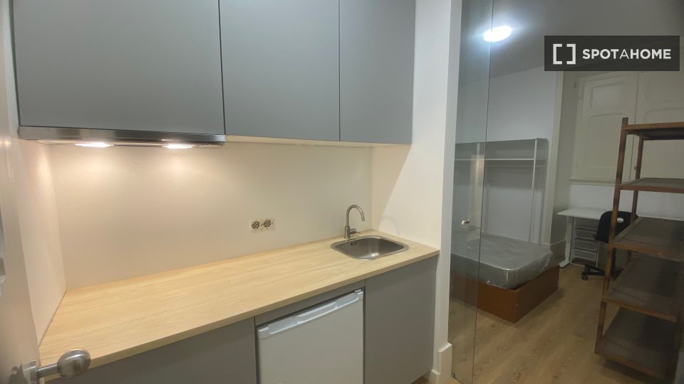 Apartment mono Lisbon — photo 8