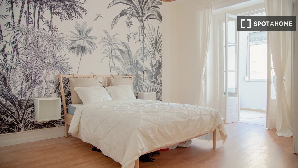 Double room Lisbon, 6 beds — photo 10