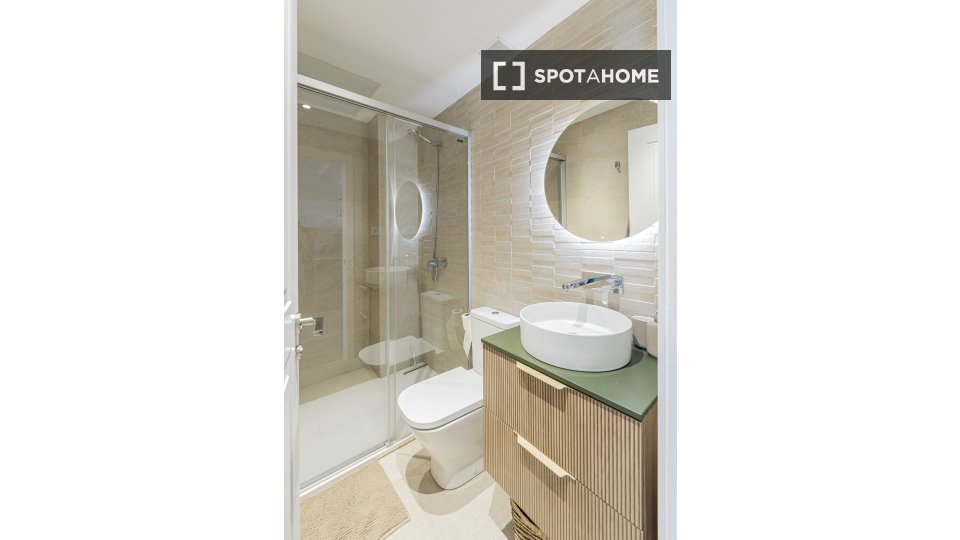 Apartment Madrid, 2 beds — photo 4